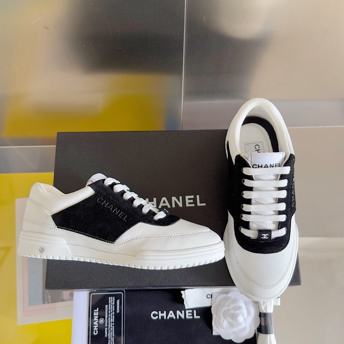 UA Ch*el SNEAKER