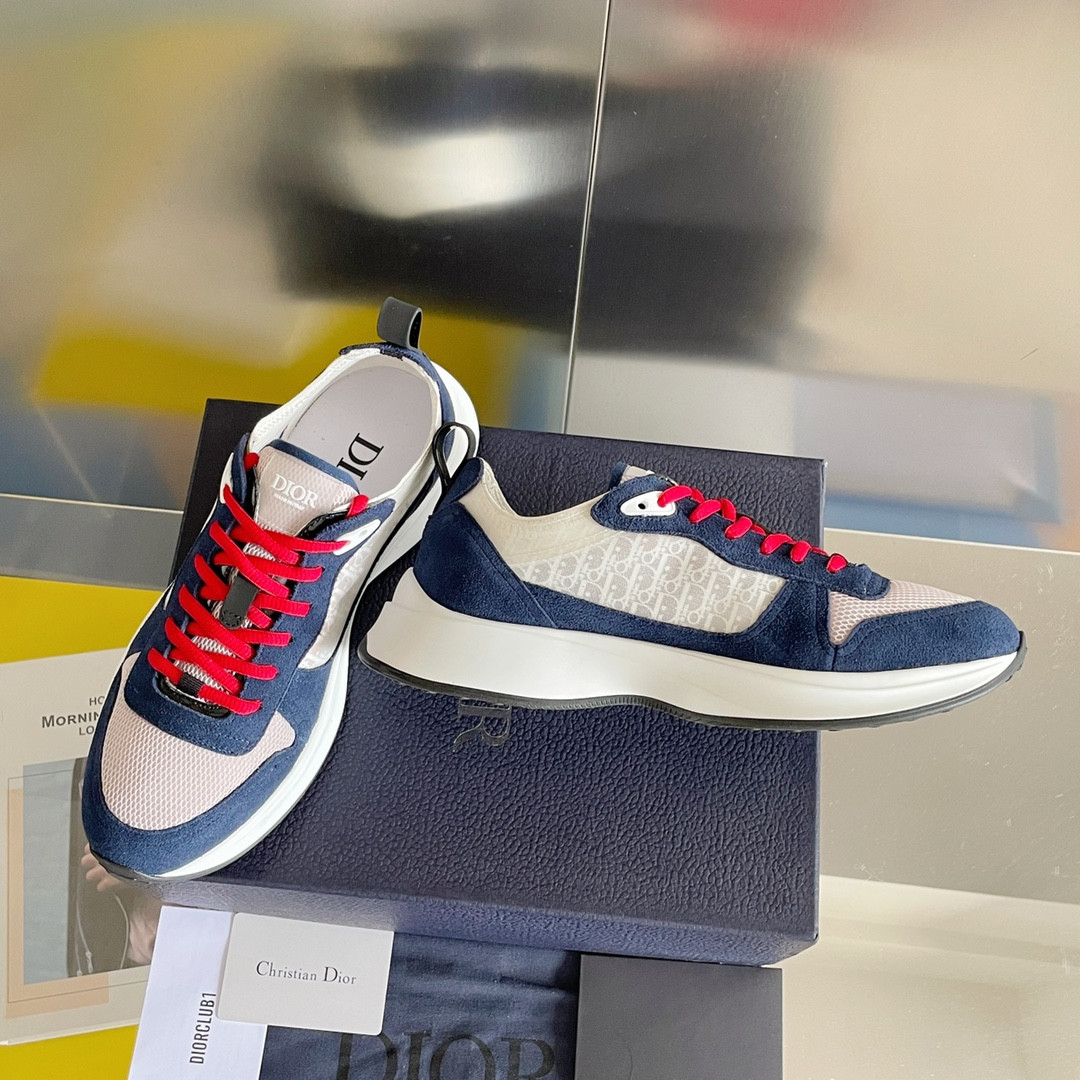 UA D*0r B25 Runner Sneaker