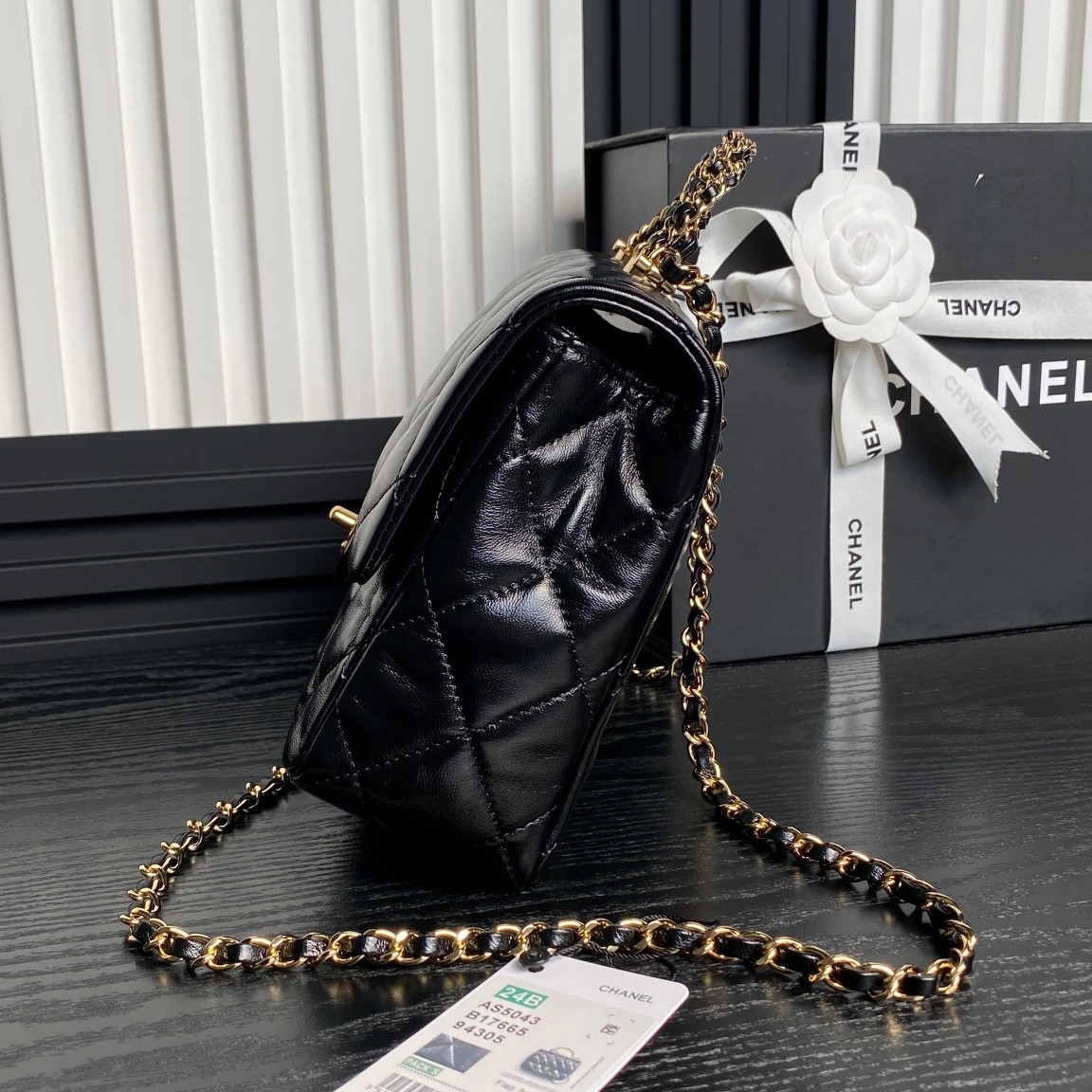 Ch*el WALLET ON CHAIN   17x25x8cm