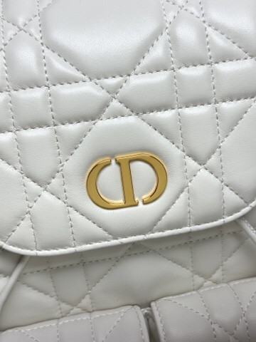 D*0r Caro Backpack Medium 23 x 26.7 x 12.5 cm