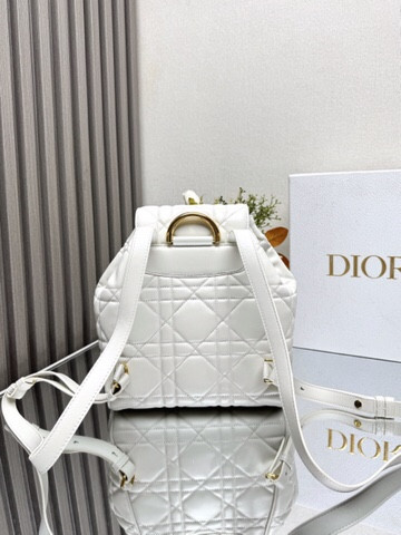 D*0r Caro Backpack Medium 23 x 26.7 x 12.5 cm