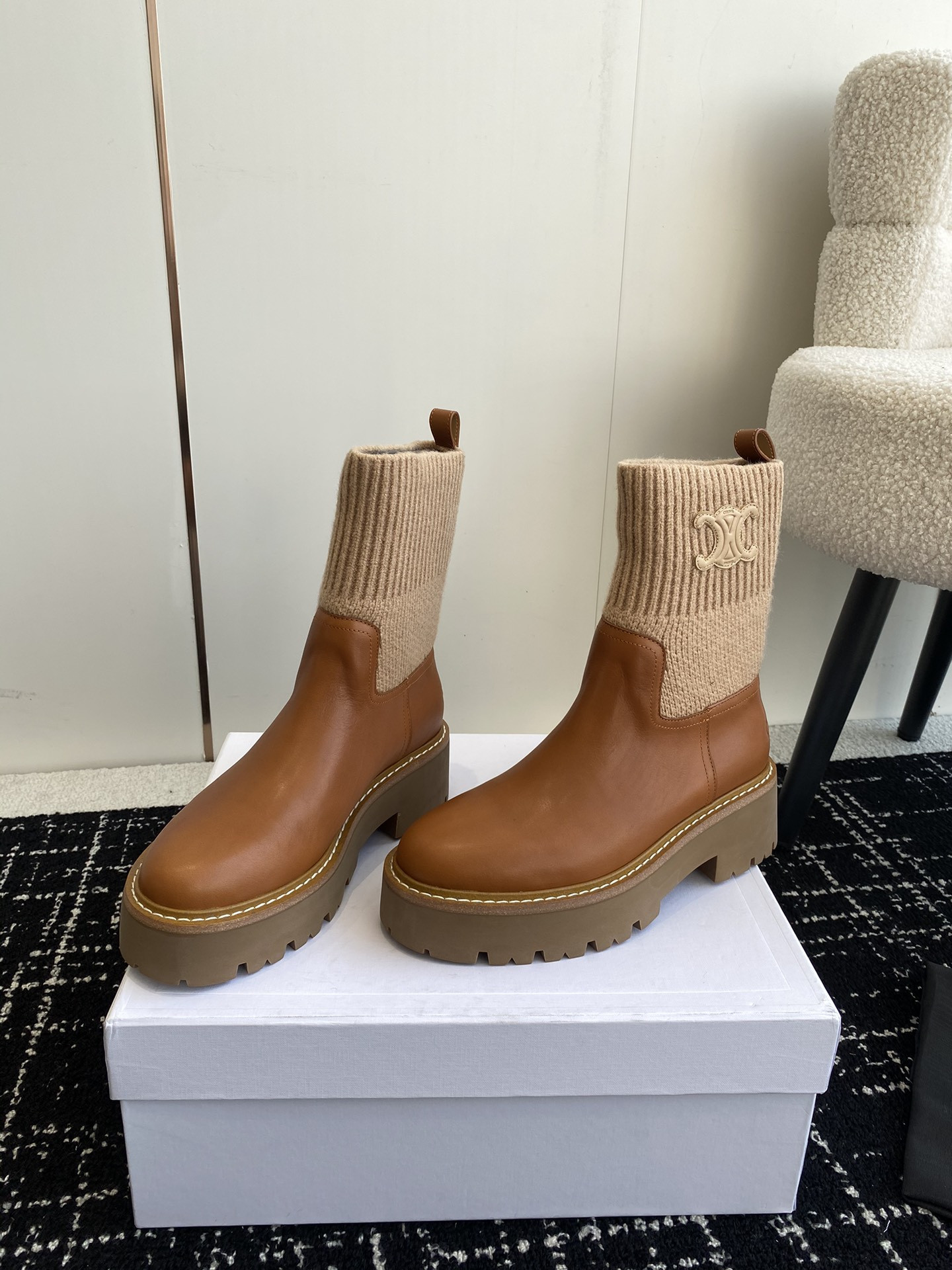 UA Ce**e Boot