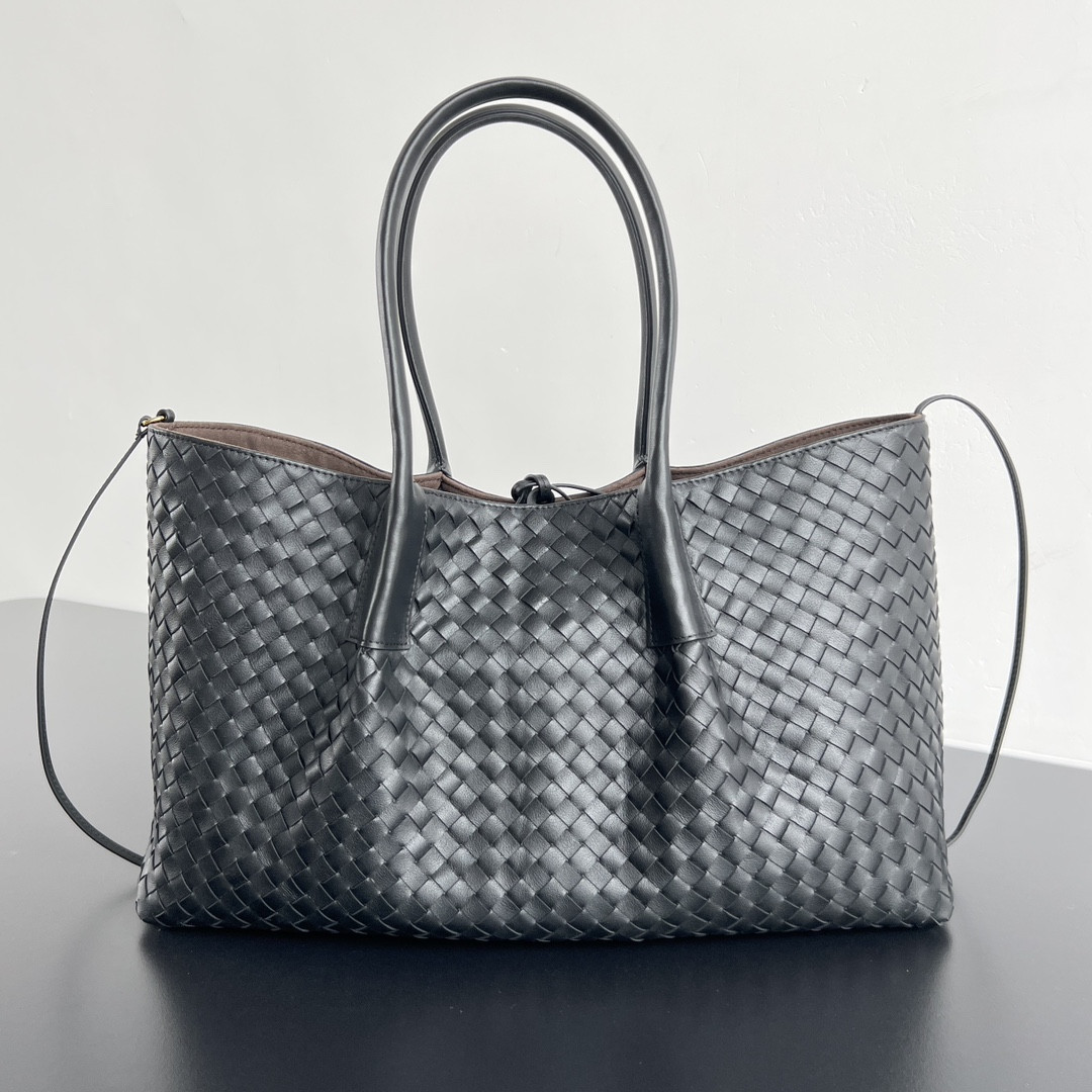 Bo*te*ga Ve*ne*ta Pinacoteca Reversible tote bag in Intrecciato silky calf leather 23x43x14.5cm (Without packaging)