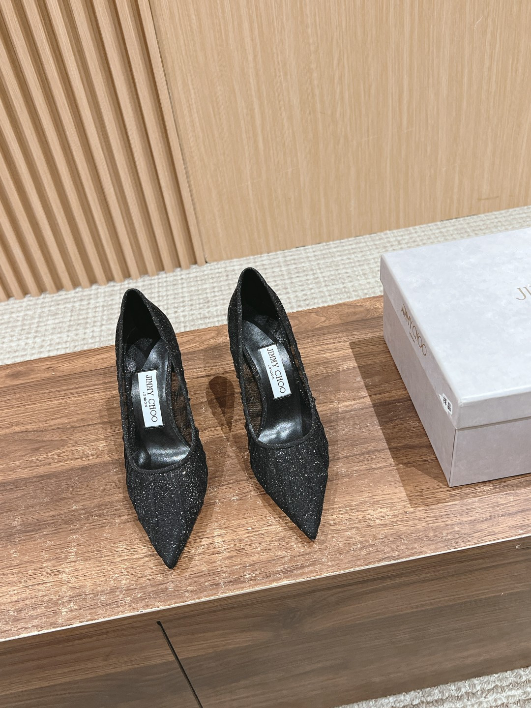 UA Ji*y Ch* Pumps