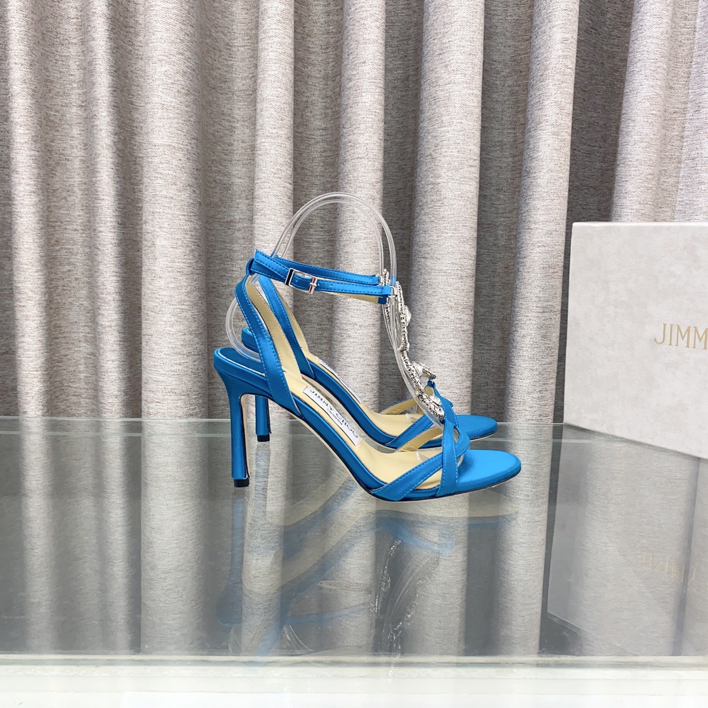 UA Ji*y Ch* Sandals 8.5cm