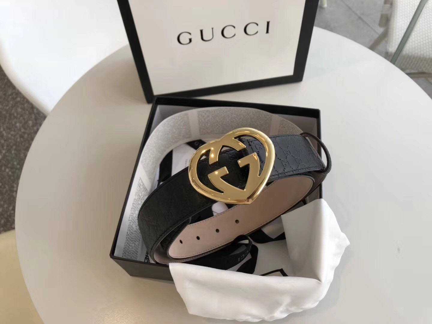 G*u*i Signature leather belt for women